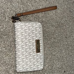 Michael Kors wallet. brand new condition